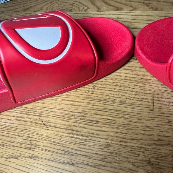Red Champion Slide Sandals Size 9 Ladies - Picture 5 of 7